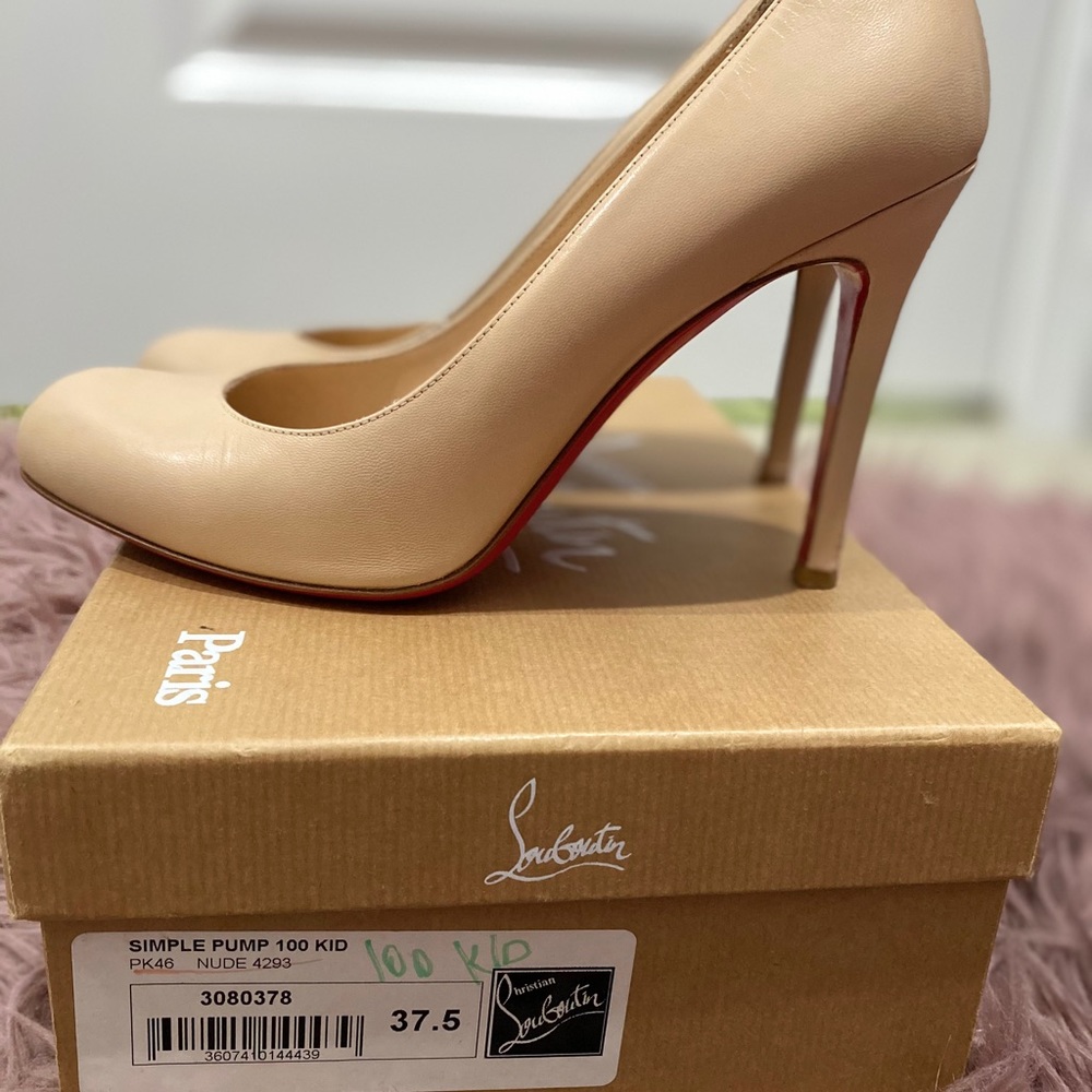 Christian Louboutin Simple Pumps